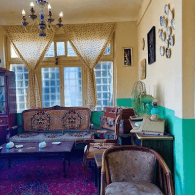 کافه رستوران هما